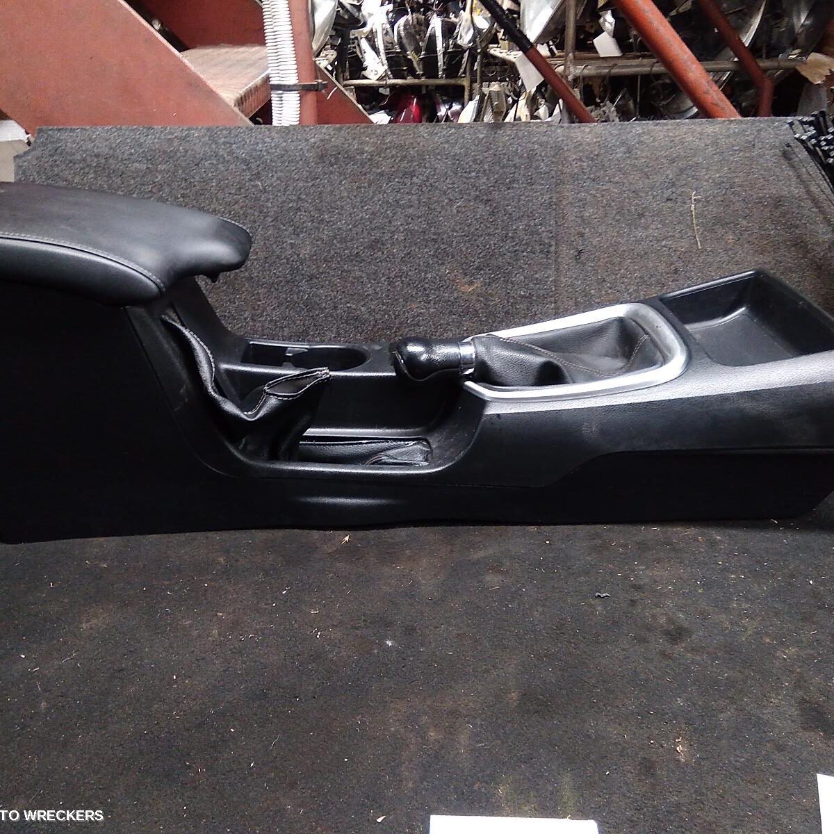 2021 TOYOTA HILUX Console