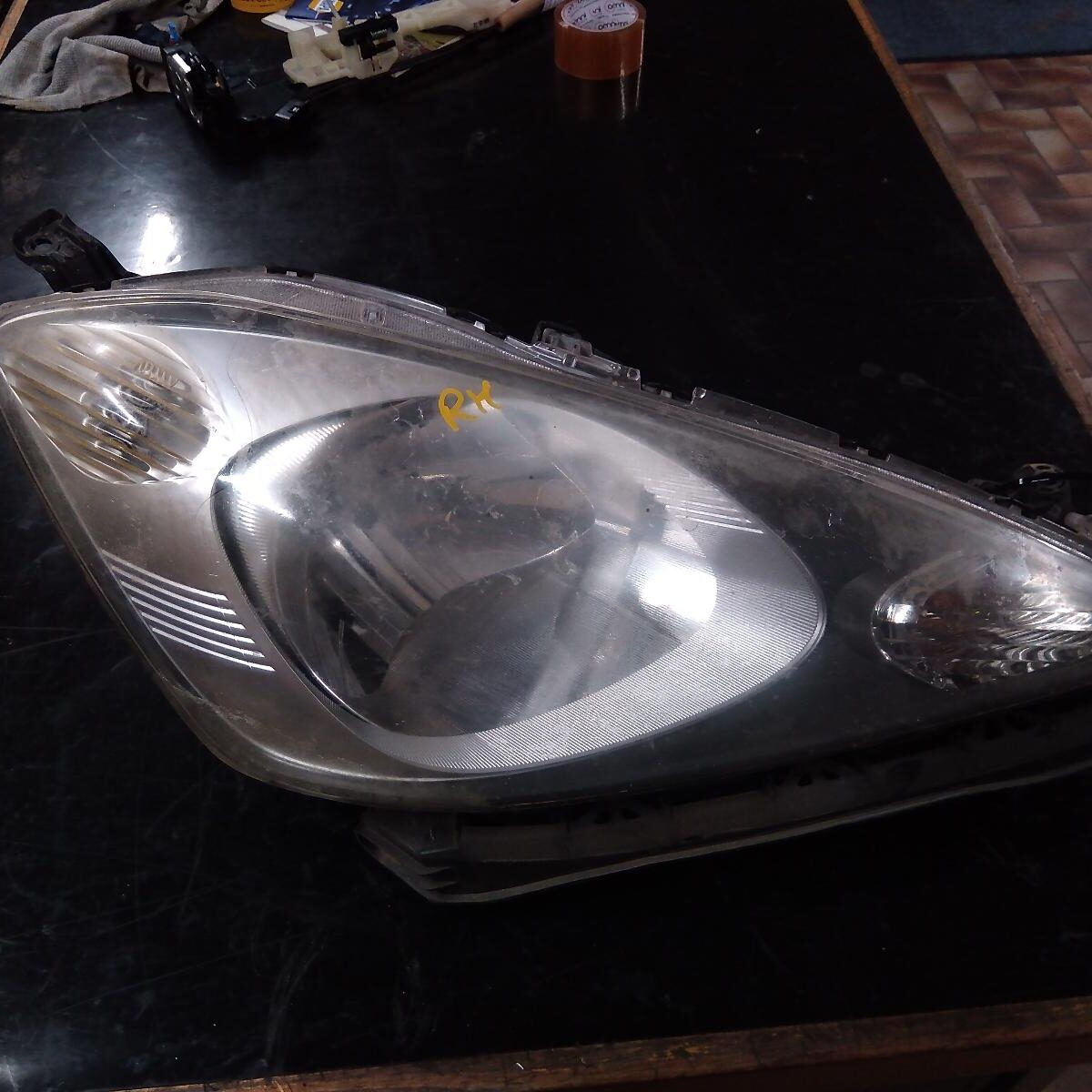 2010 HONDA JAZZ RIGHT HEADLAMP