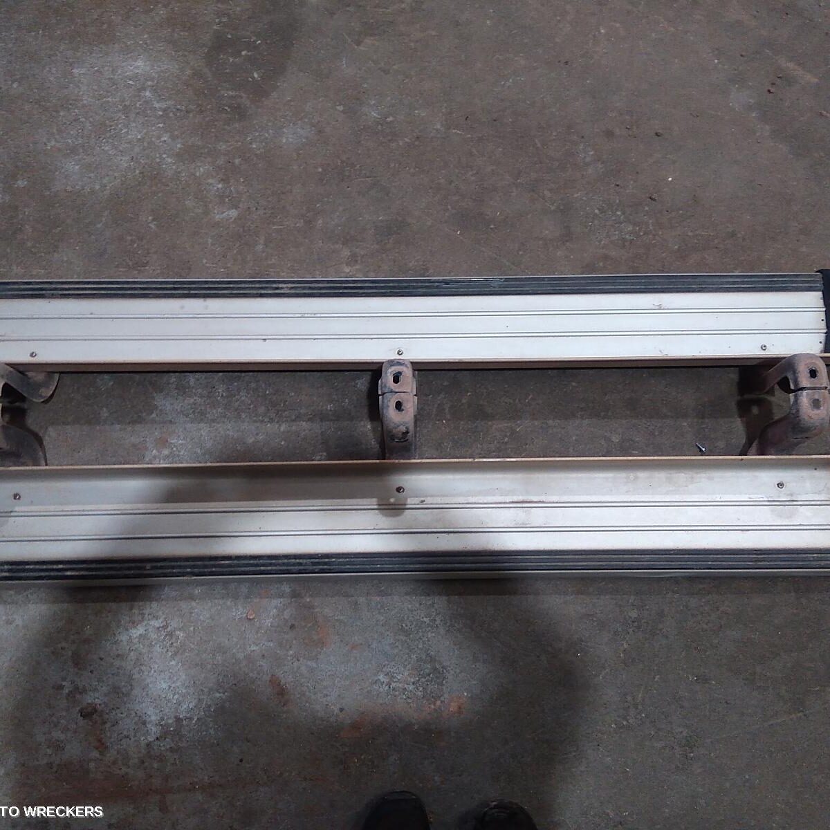 2014 MITSUBISHI TRITON Side Step/Skirt