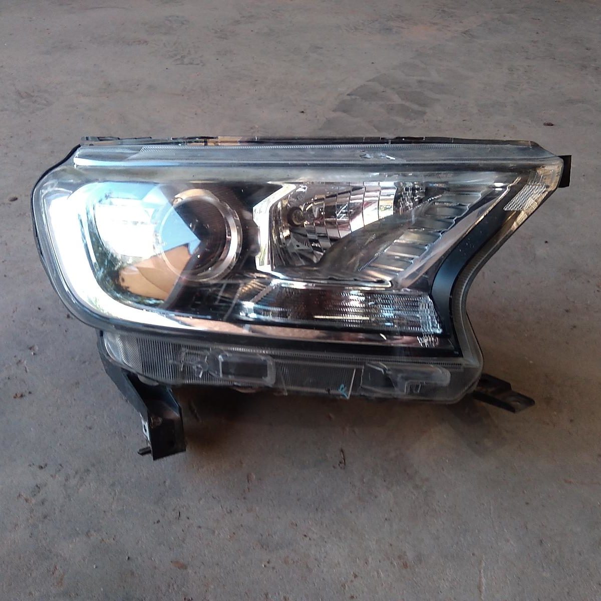 2017 FORD RANGER RIGHT HEADLAMP