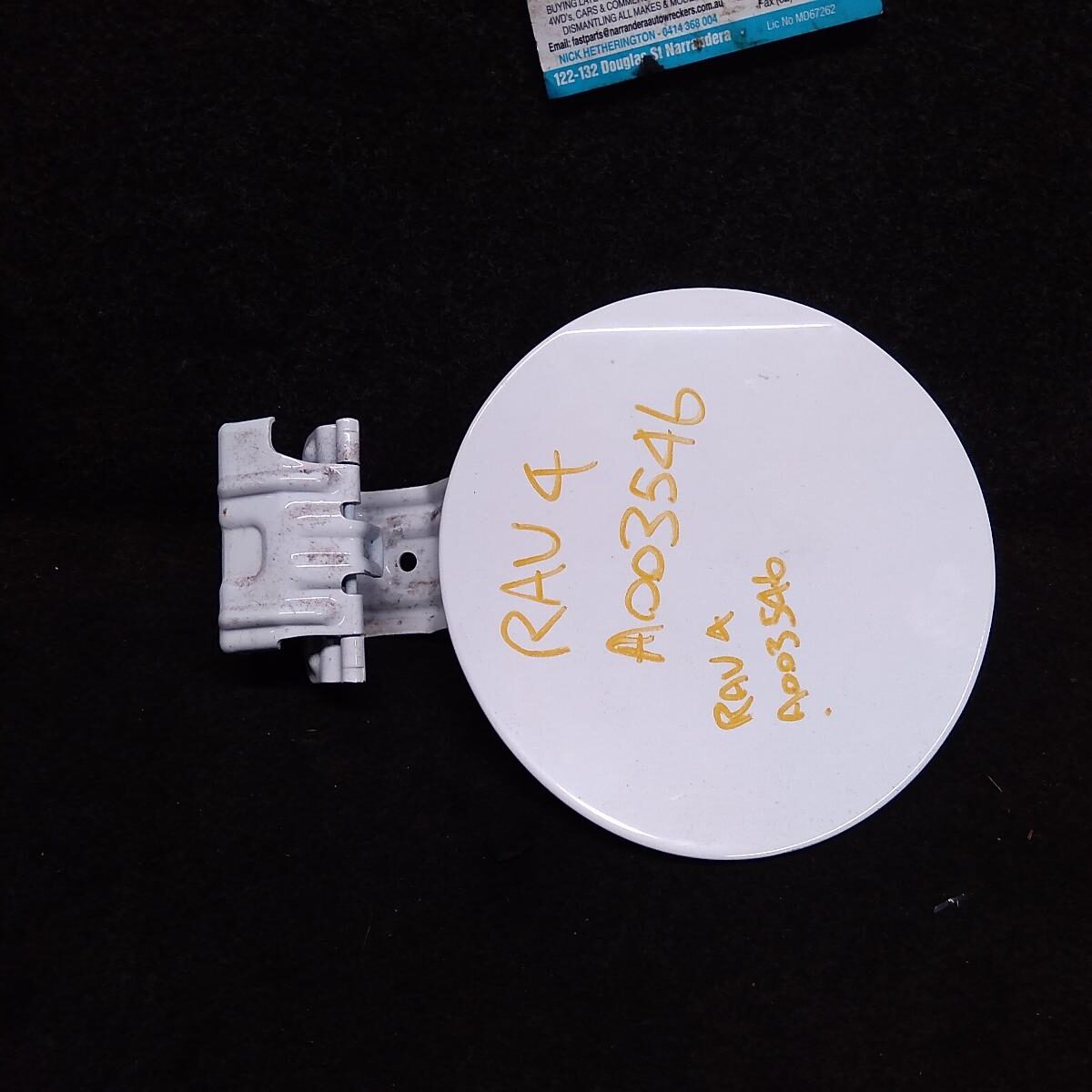 2013 TOYOTA RAV4 Fuel Door / Filler