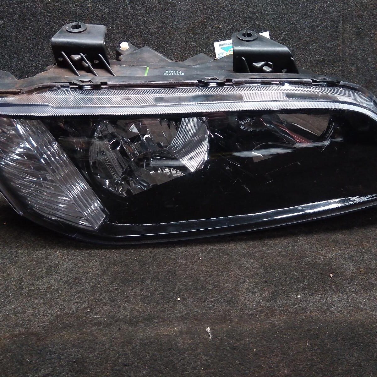 2008 HOLDEN COMMODORE RIGHT HEADLAMP
