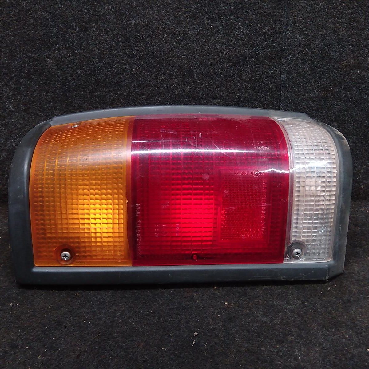1997 FORD COURIER RIGHT TAILLIGHT