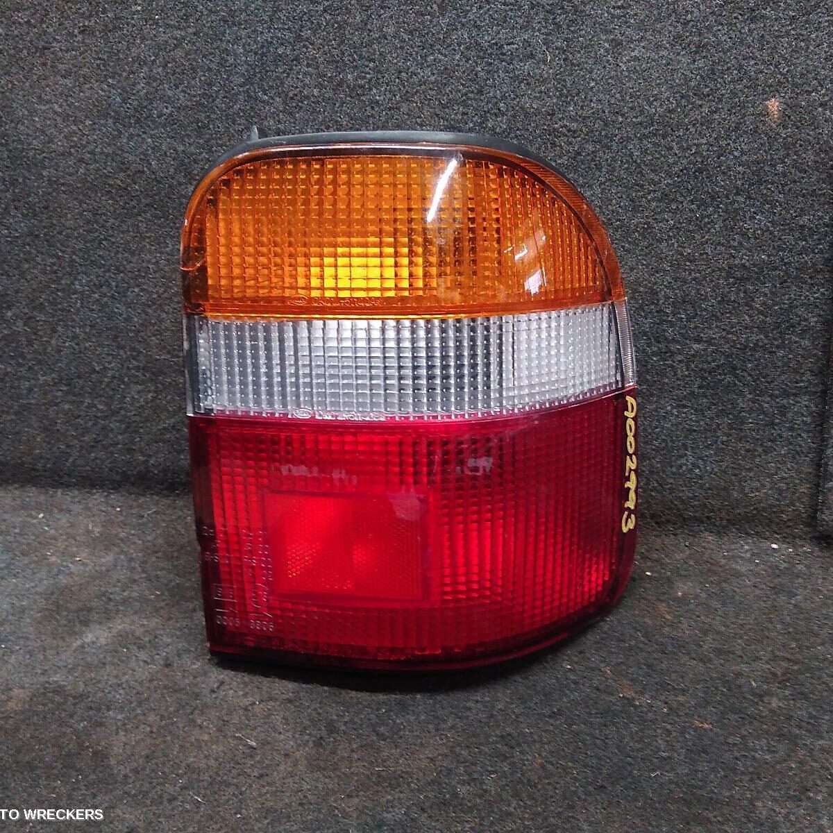 2000 KIA SPORTAGE Right Taillight