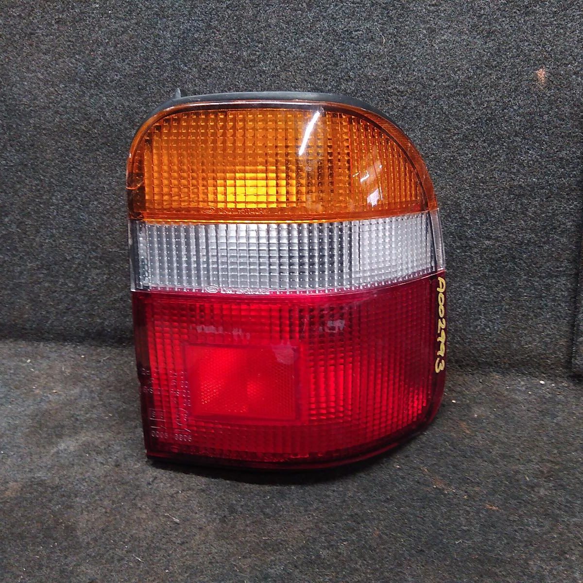 2000 KIA SPORTAGE RIGHT TAILLIGHT