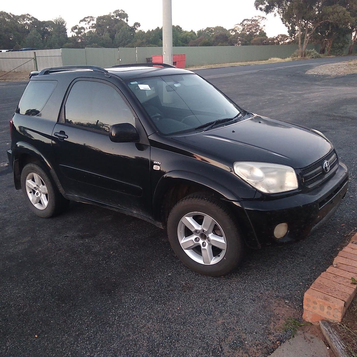 2004 TOYOTA RAV4 RIGHT FRONT DOOR