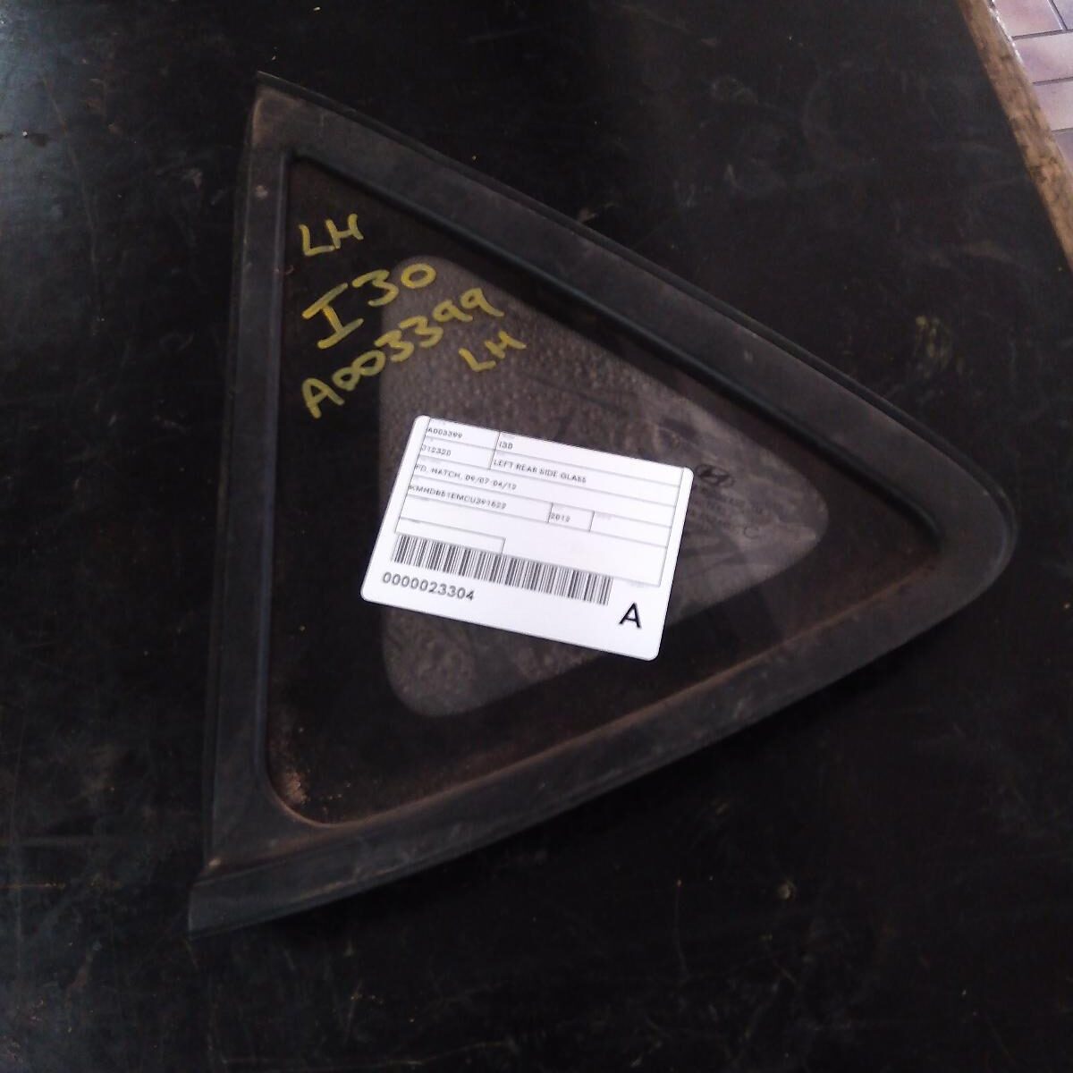 2012 HYUNDAI I30 Left Rear Side Glass