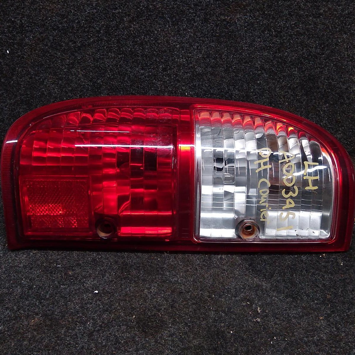 2005 FORD COURIER LEFT TAILLIGHT