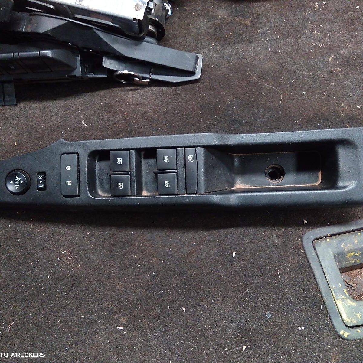 2018 HOLDEN COLORADO Pwr Dr Wind Switch