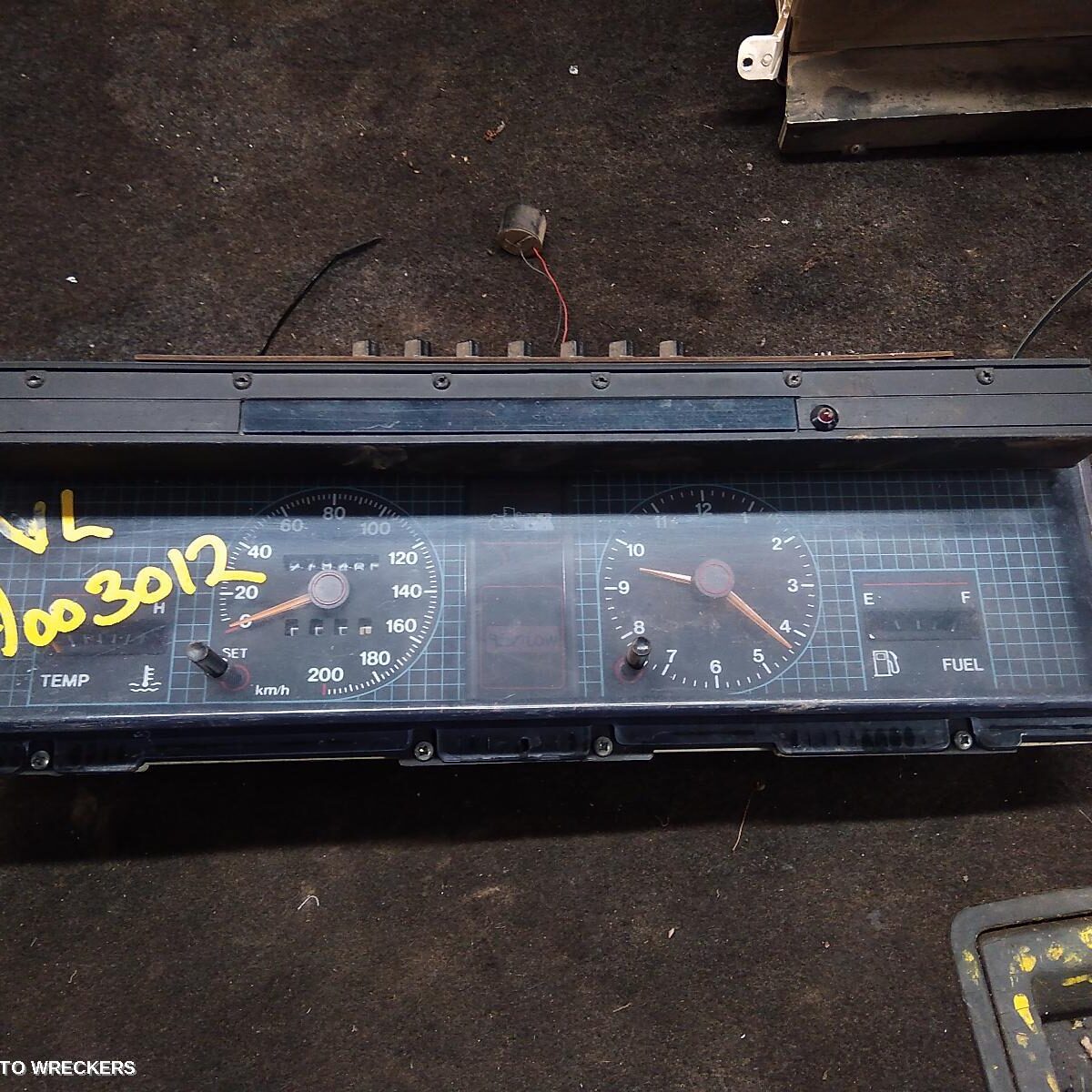 1988 HOLDEN COMMODORE Instrument Cluster