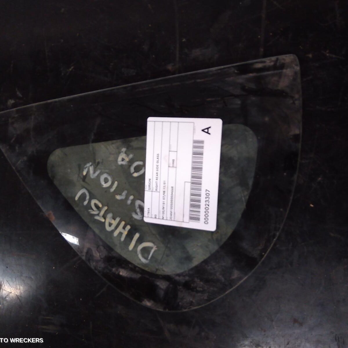 1998 DAIHATSU SIRION Right Rear Side Glass