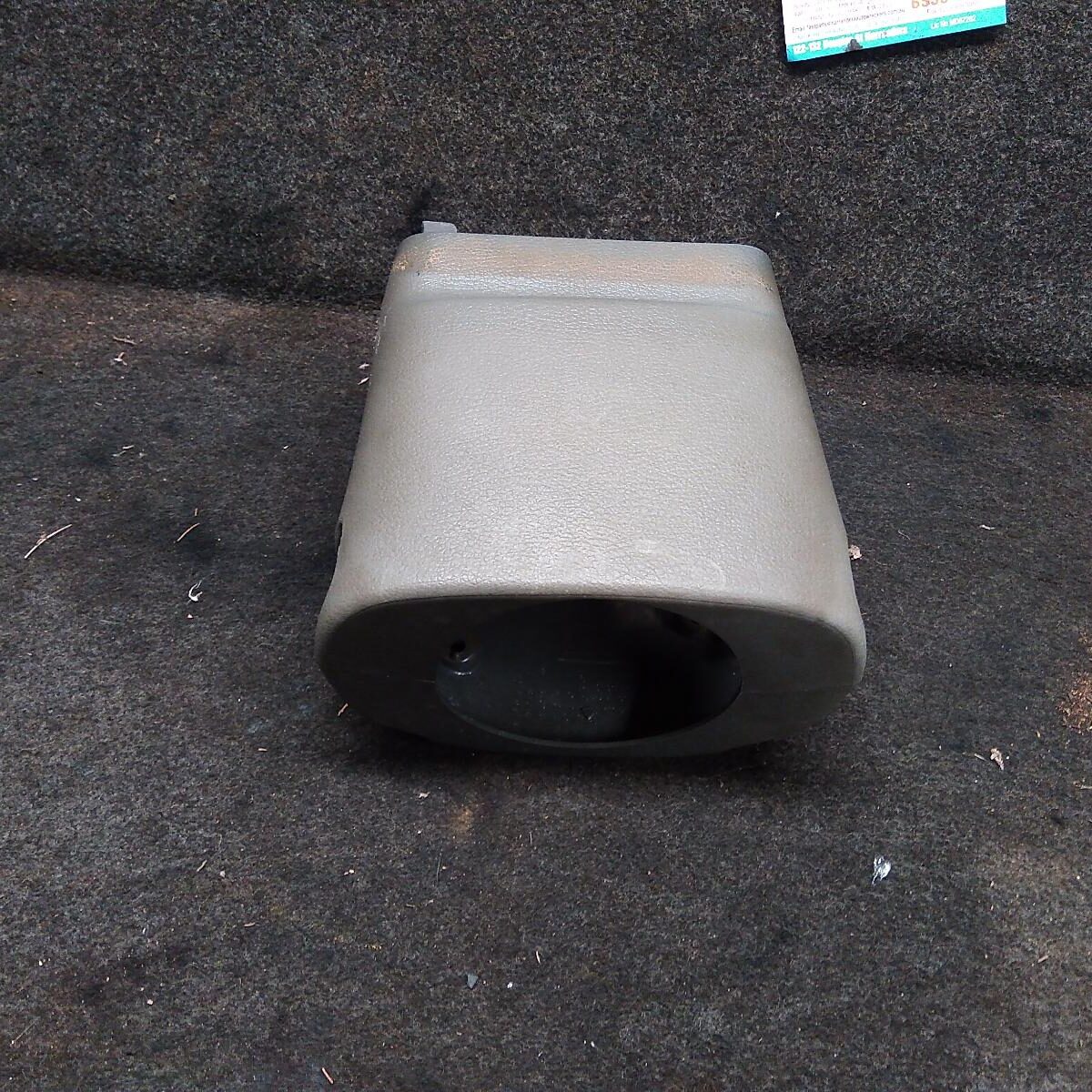 1996 TOYOTA HILUX Steering Column Shro