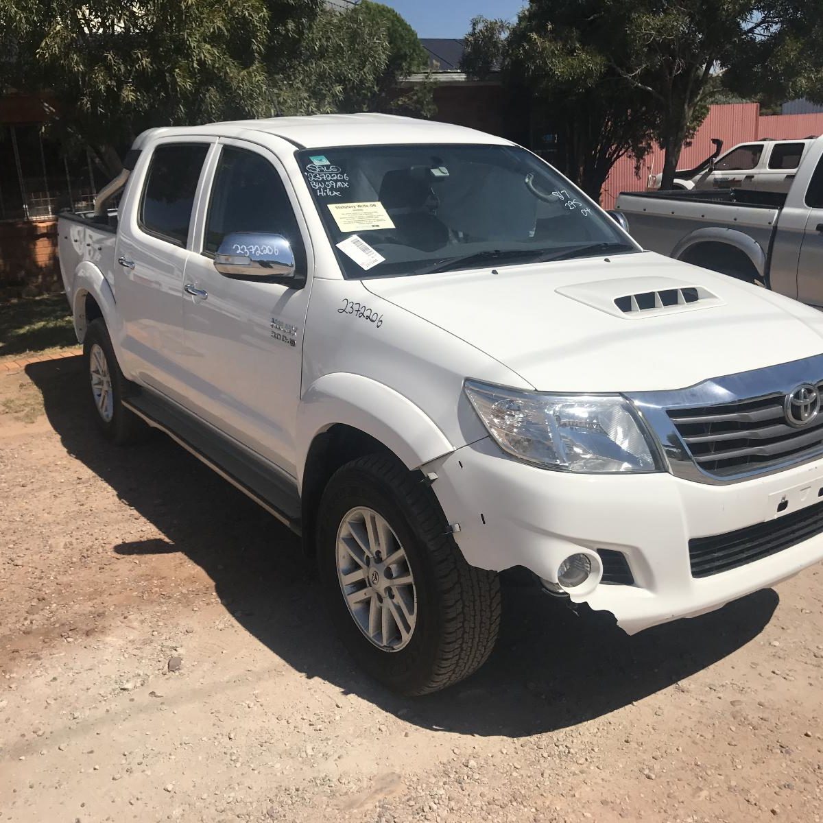 2013 TOYOTA HILUX REAR/TAILGATE GLASS