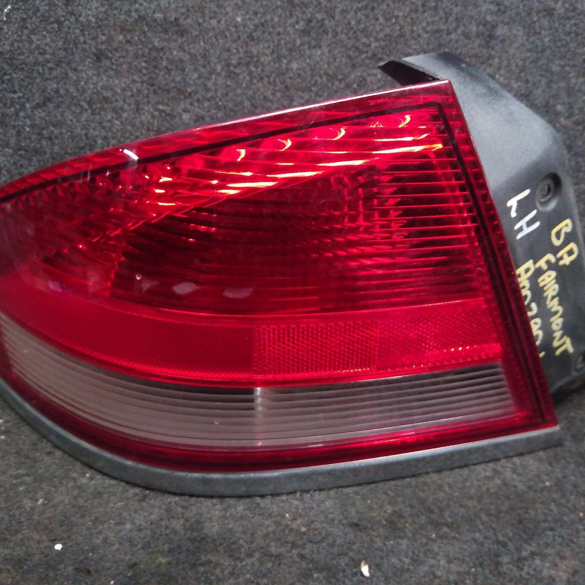 2003 FORD FALCON LEFT TAILLIGHT