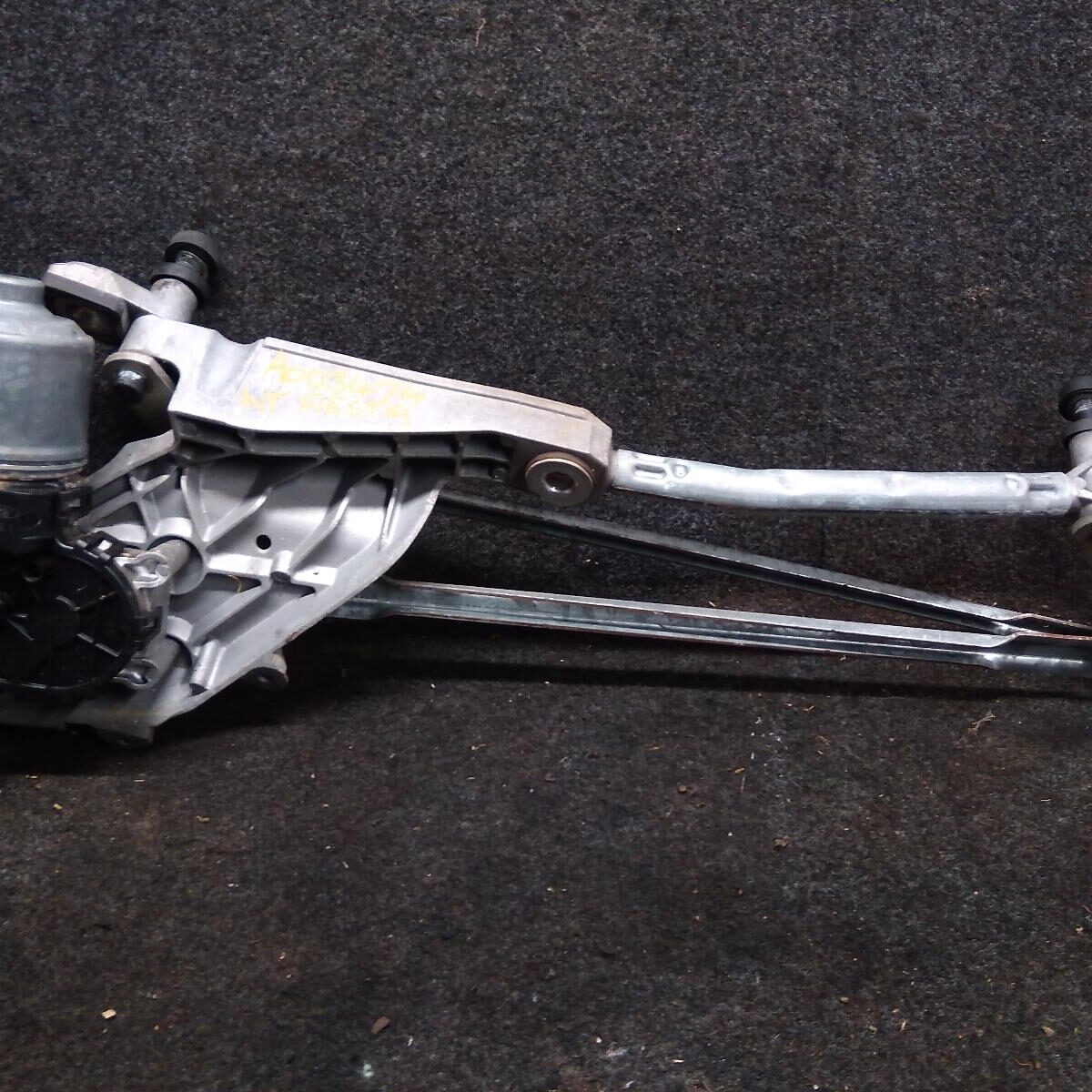 2012 FORD FIESTA WIPER MOTOR