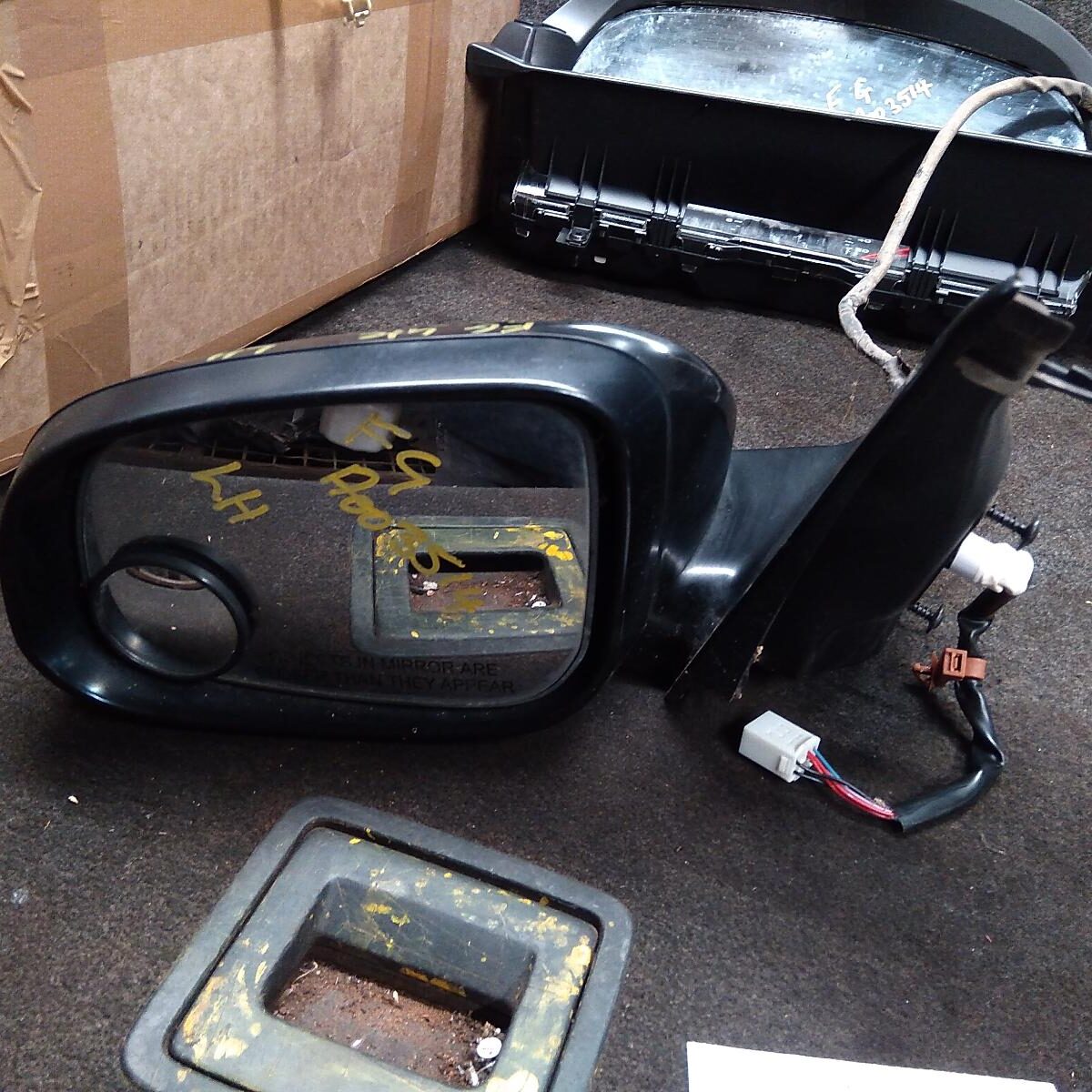 2010 FORD FALCON LEFT DOOR MIRROR