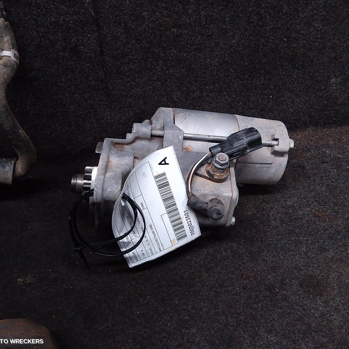 1999 TOYOTA HILUX Starter