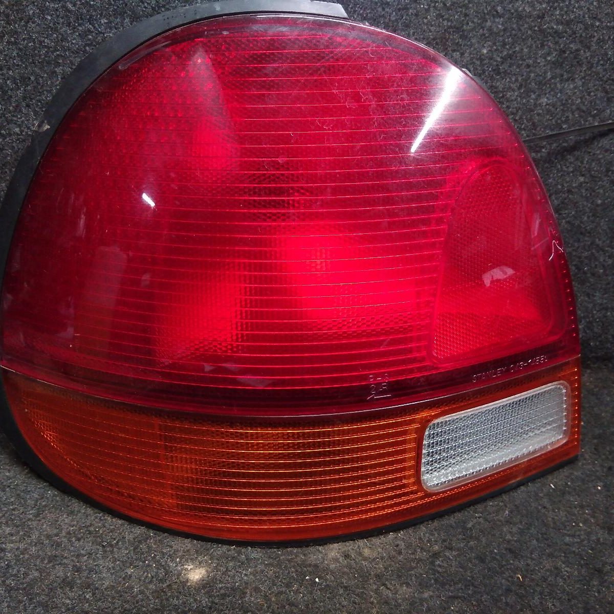 1998 FORD LASER LEFT TAILLIGHT