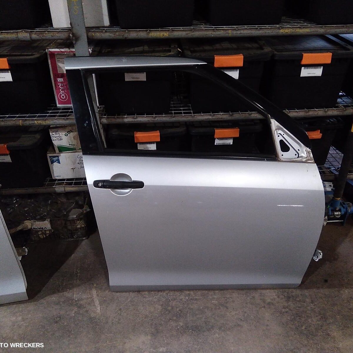 2011 SUZUKI SWIFT Right Front Door