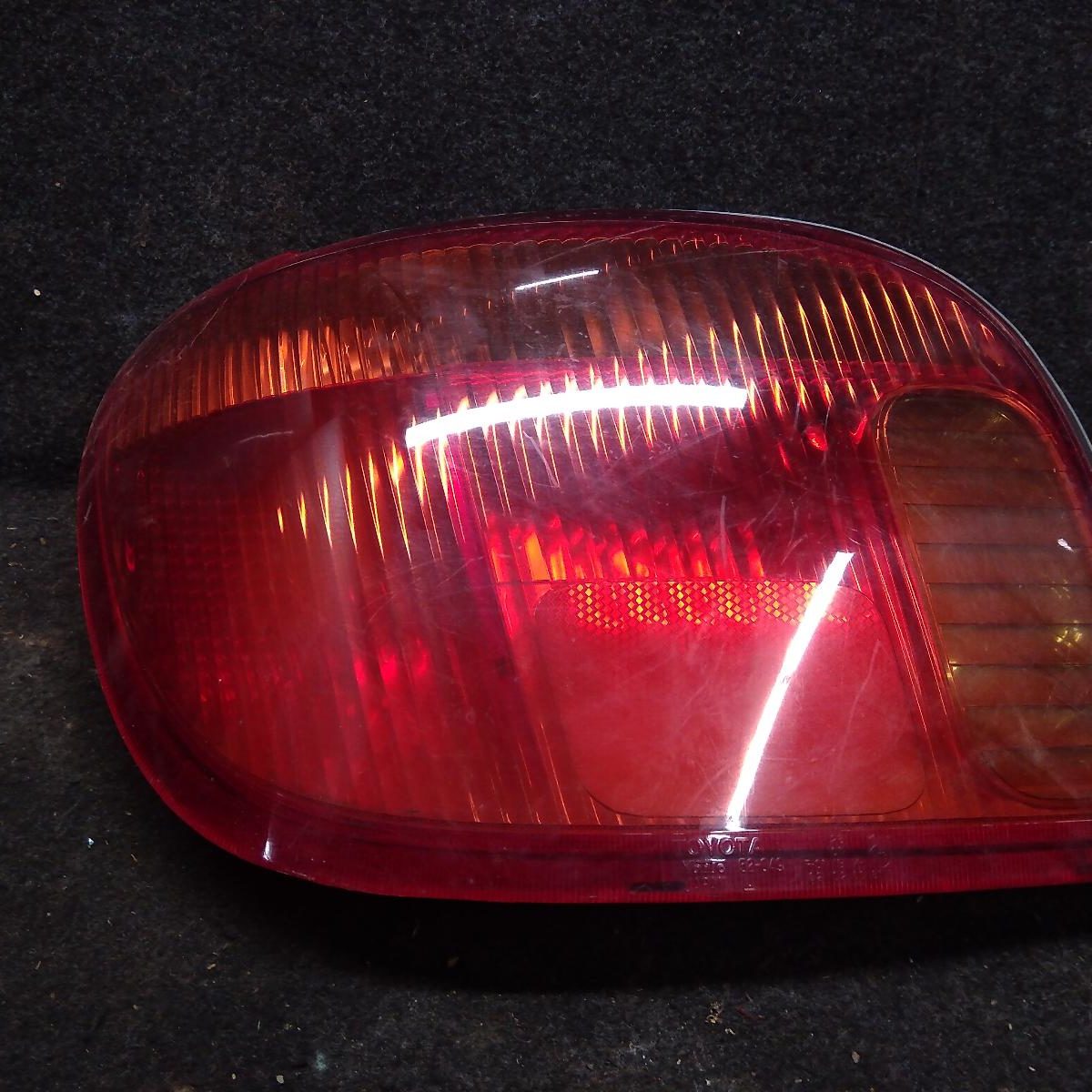 2002 TOYOTA ECHO LEFT TAILLIGHT