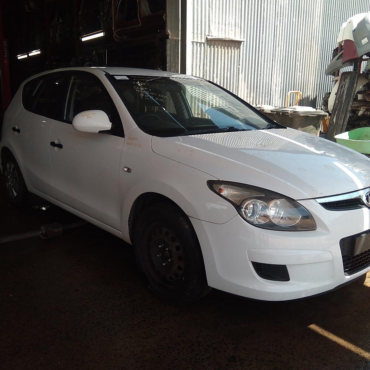 2012 HYUNDAI I30 GRILLE