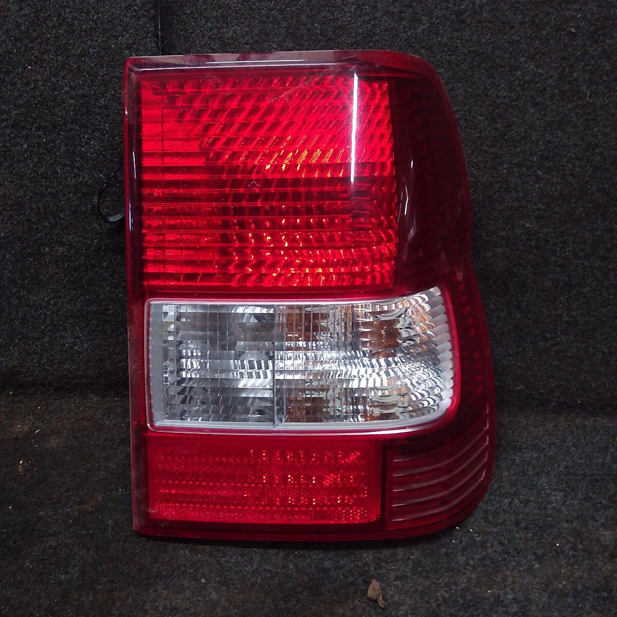 2000 MITSUBISHI PAJERO RIGHT TAILLIGHT