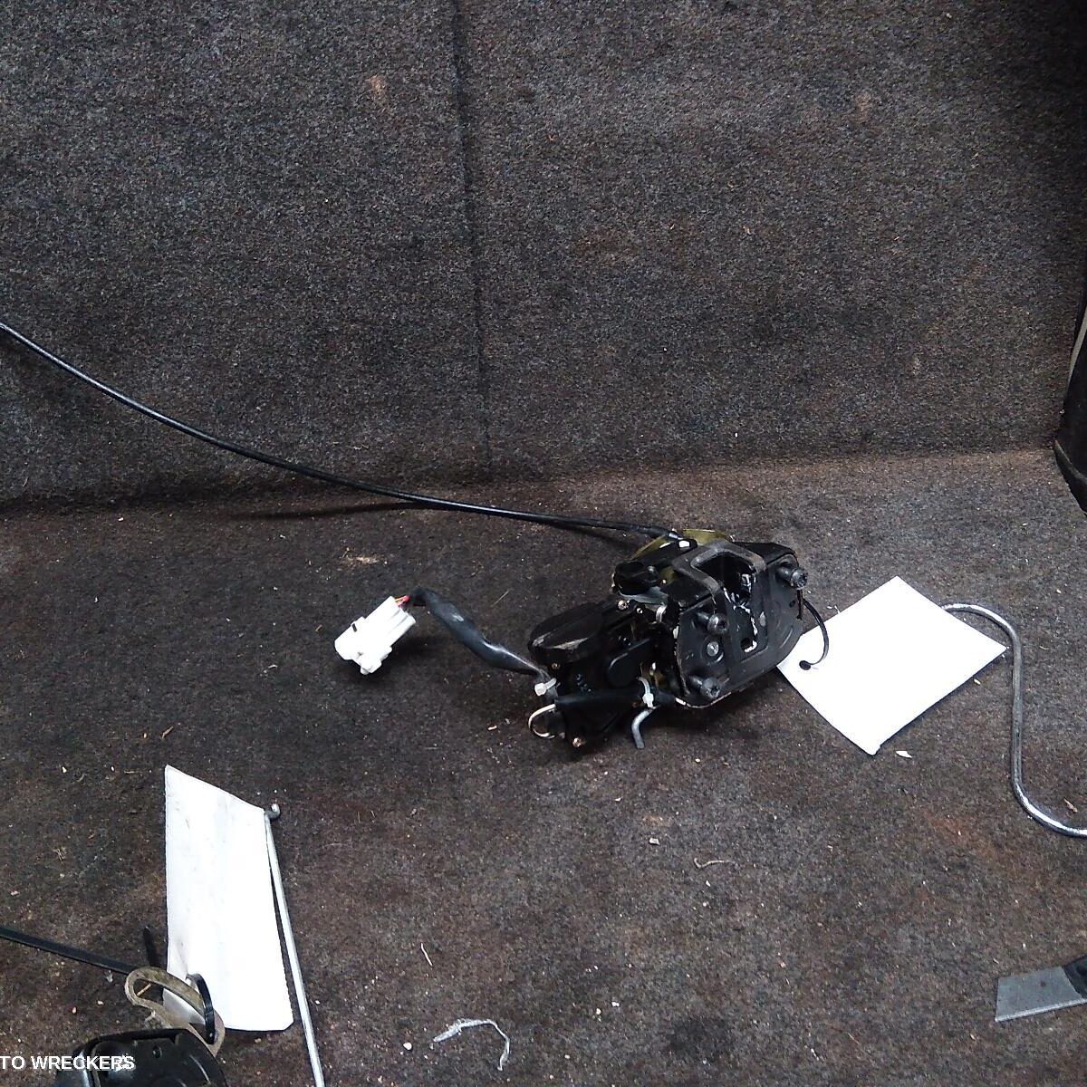 2005 FORD FALCON Door/Boot/Gate Lock