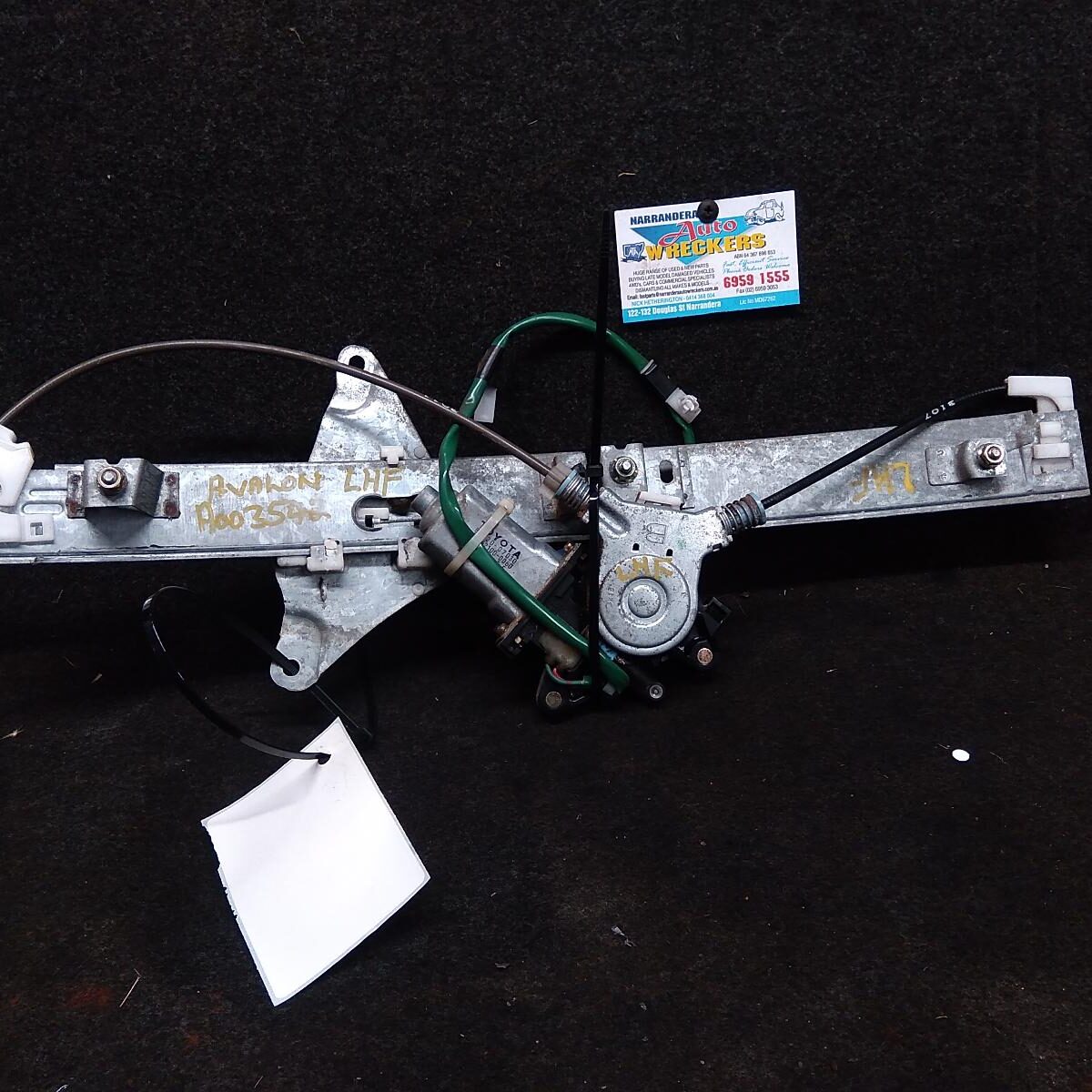 2004 TOYOTA AVALON LEFT FRONT WINDOW REG/MOTOR
