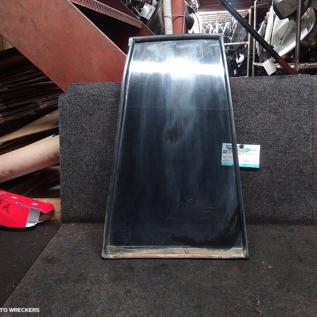 2018 TOYOTA LANDCRUISER Right Rear 1/4 Door Glass