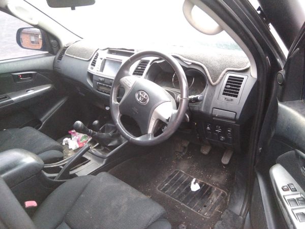 2014 TOYOTA HILUX FRONT SEAT