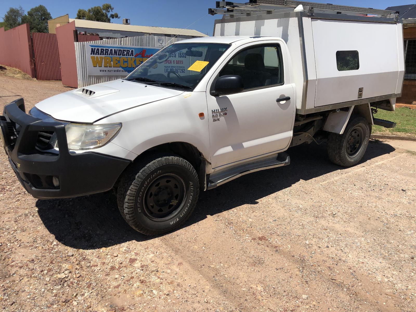 2012-toyota-hilux-fuel-tank-narrandera-auto-wreckers